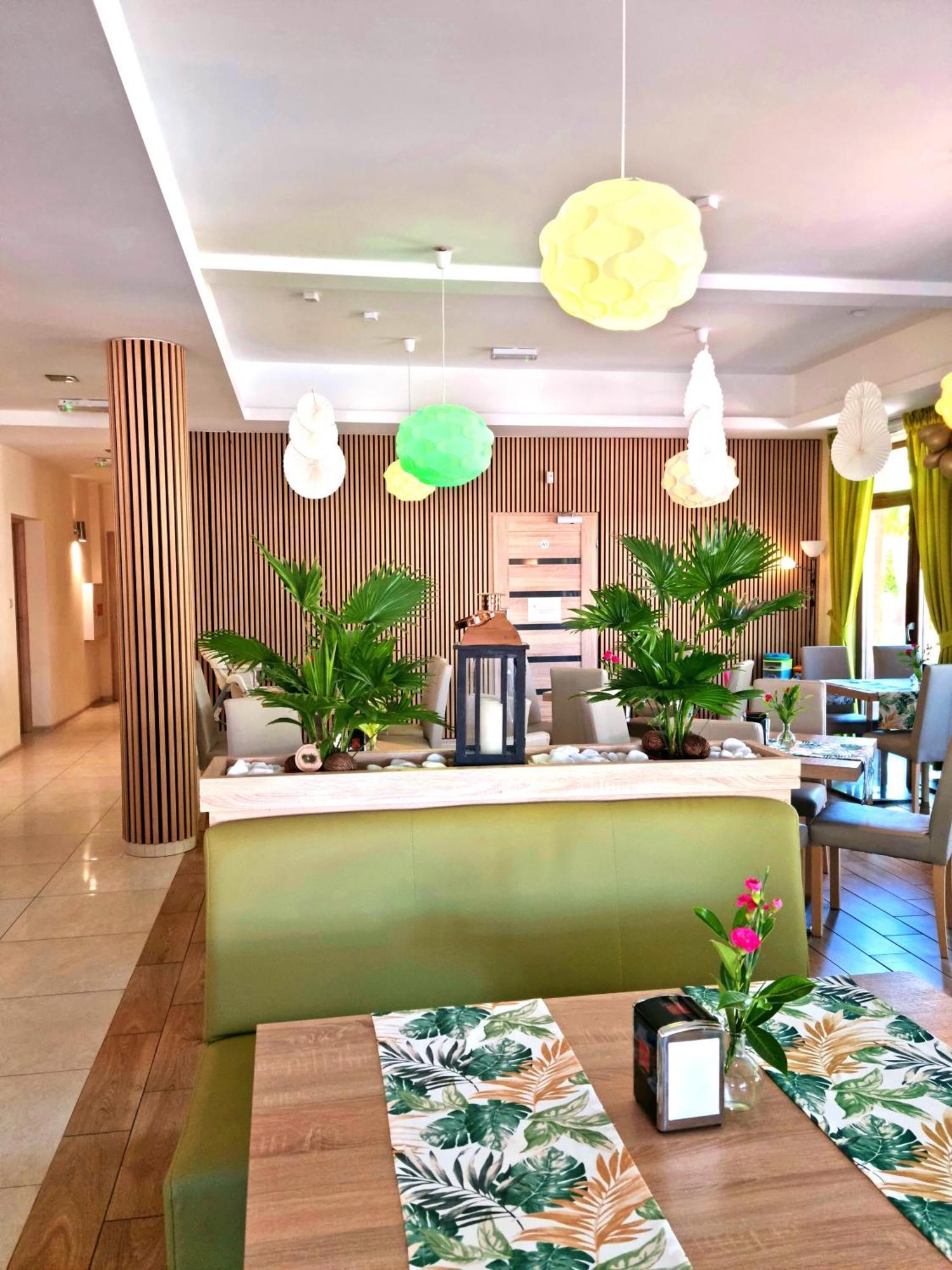 Azyl Bed & Breakfast Ustronie Morskie Exterior foto