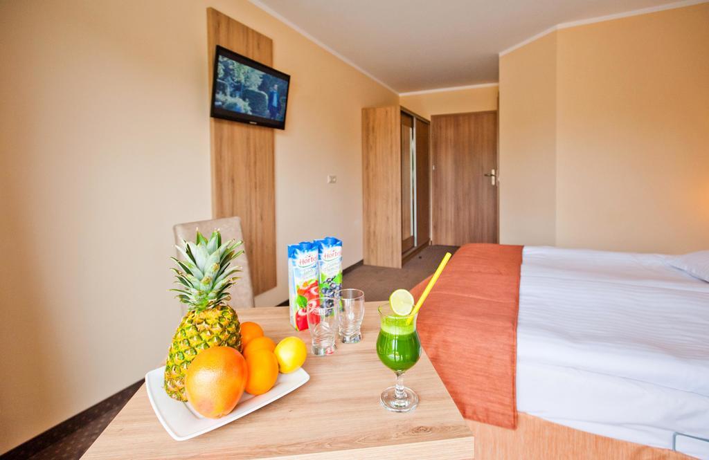 Azyl Bed & Breakfast Ustronie Morskie Exterior foto